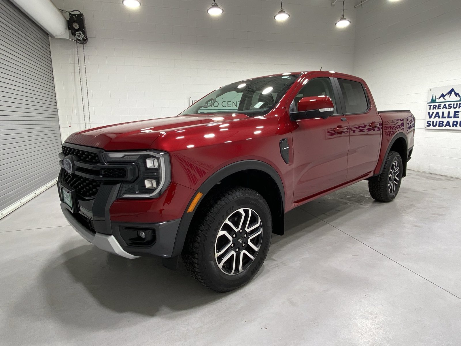 Used 2025 Ford Ranger Lariat w/ FX4 Off-Road Package AWD/4WD image 4