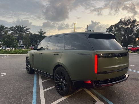 Used 2023 Land Rover Range Rover SE image 26