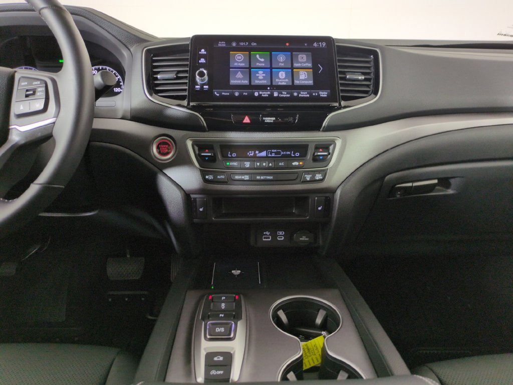 Certified 2025 Honda Ridgeline RTL image 20