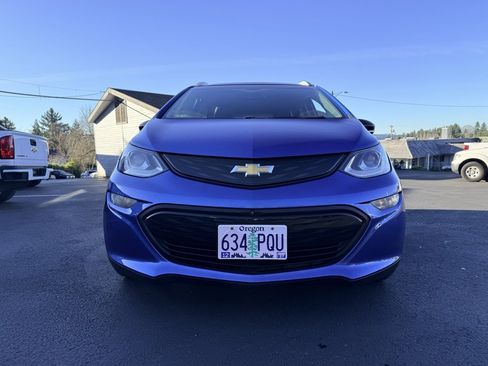 Used 2019 Chevrolet Bolt Premier w/ Infotainment Package image 8