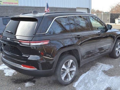 New 2025 Jeep Grand Cherokee Limited image 8