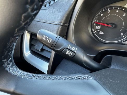 Used 2023 GMC Terrain SLT image 27