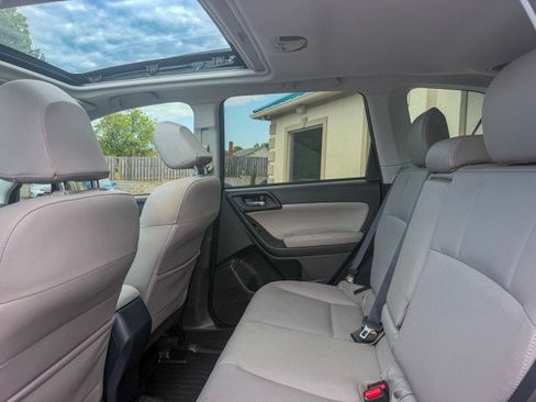 Used 2018 Subaru Forester 2.5i Limited AWD/4WD image 6