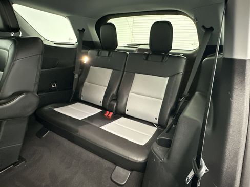 Used 2023 Ford Explorer XLT w/ Equipment Group 202A image 30