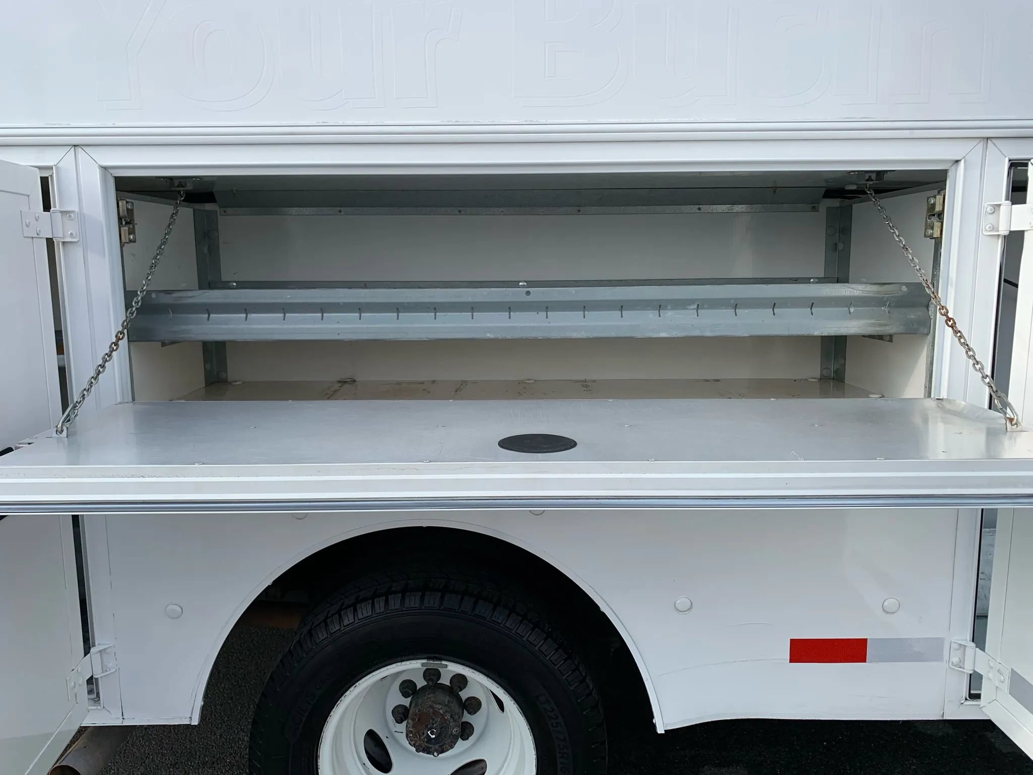 Used 2013 Ford E-450 and Econoline 450 Super Duty w/ PWR Locks & Windows Group RWD image 24
