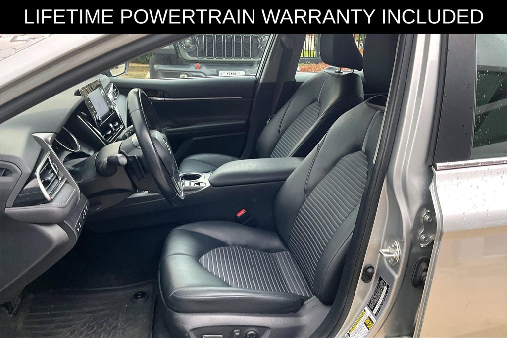 Used 2022 Toyota Camry SE w/ Cold Weather Package AWD/4WD image 23