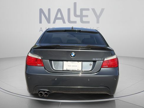 Used 2008 BMW 550i Sedan RWD image 4