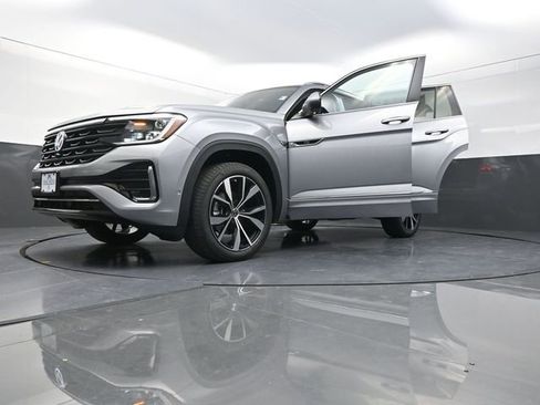 Used 2026 Volkswagen Atlas SEL Premium R-Line AWD/4WD image 39