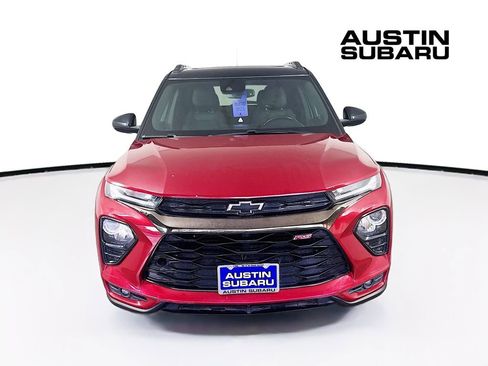 Used 2021 Chevrolet TrailBlazer RS w/ Sun and Liftgate Package image 2