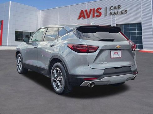 Used 2025 Chevrolet Blazer LT AWD/4WD image 10