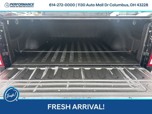 Used 2019 RAM 1500 Classic SLT w/ Black Appearance Group image 7