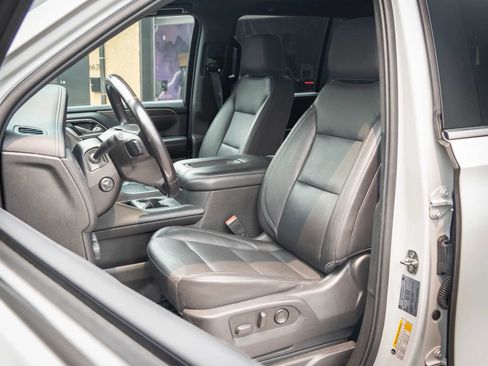 Used 2021 Chevrolet Tahoe LT w/ Luxury Package AWD/4WD image 14