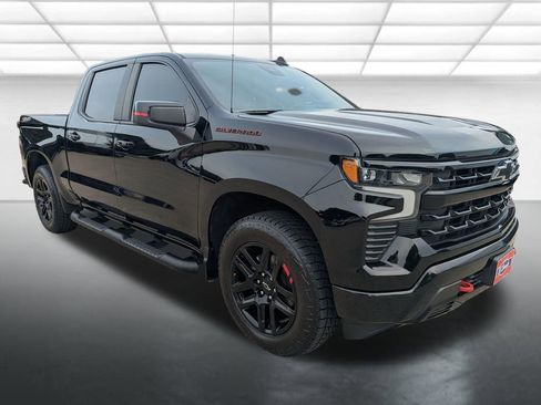 Used 2023 Chevrolet Silverado 1500 RST w/ Redline Edition AWD/4WD image 1