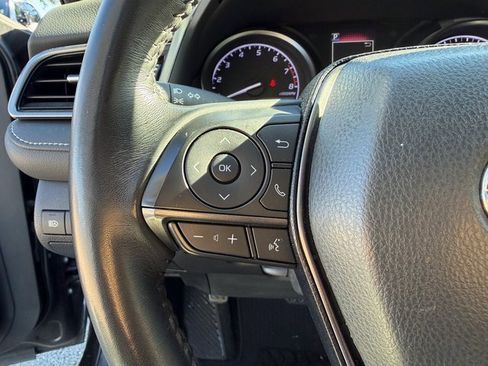 Used 2023 Toyota Camry SE image 10