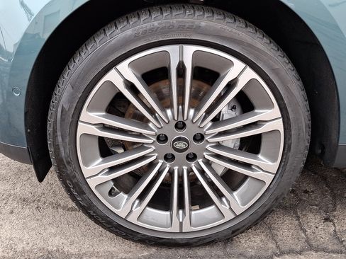 Used 2024 Land Rover Range Rover Sport SE image 10