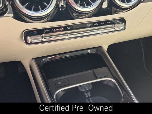 Used 2023 Mercedes-Benz GLA 250 4MATIC image 25