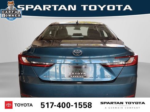 Used 2025 Toyota Camry LE FWD image 5