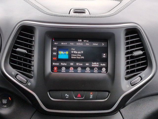 Used 2021 Jeep Cherokee Latitude Plus FWD image 18