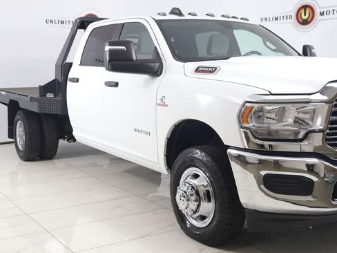 Used 2024 RAM 3500 SLT w/ Quick Order Package 2YG SLT AWD/4WD image 34