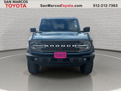 Used 2023 Ford Bronco Badlands image 2