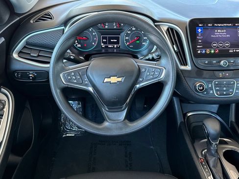Used 2023 Chevrolet Malibu LT FWD image 22