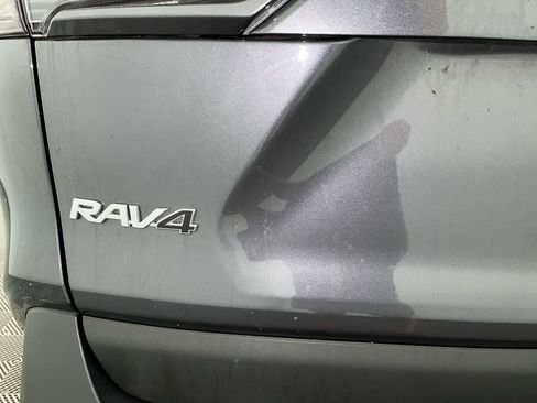Used 2023 Toyota RAV4 XLE AWD/4WD image 11