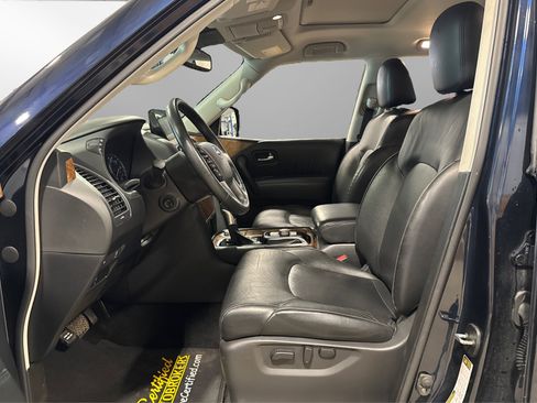 Used 2022 Nissan Armada SL w/ Captain's Chairs Package AWD/4WD image 18