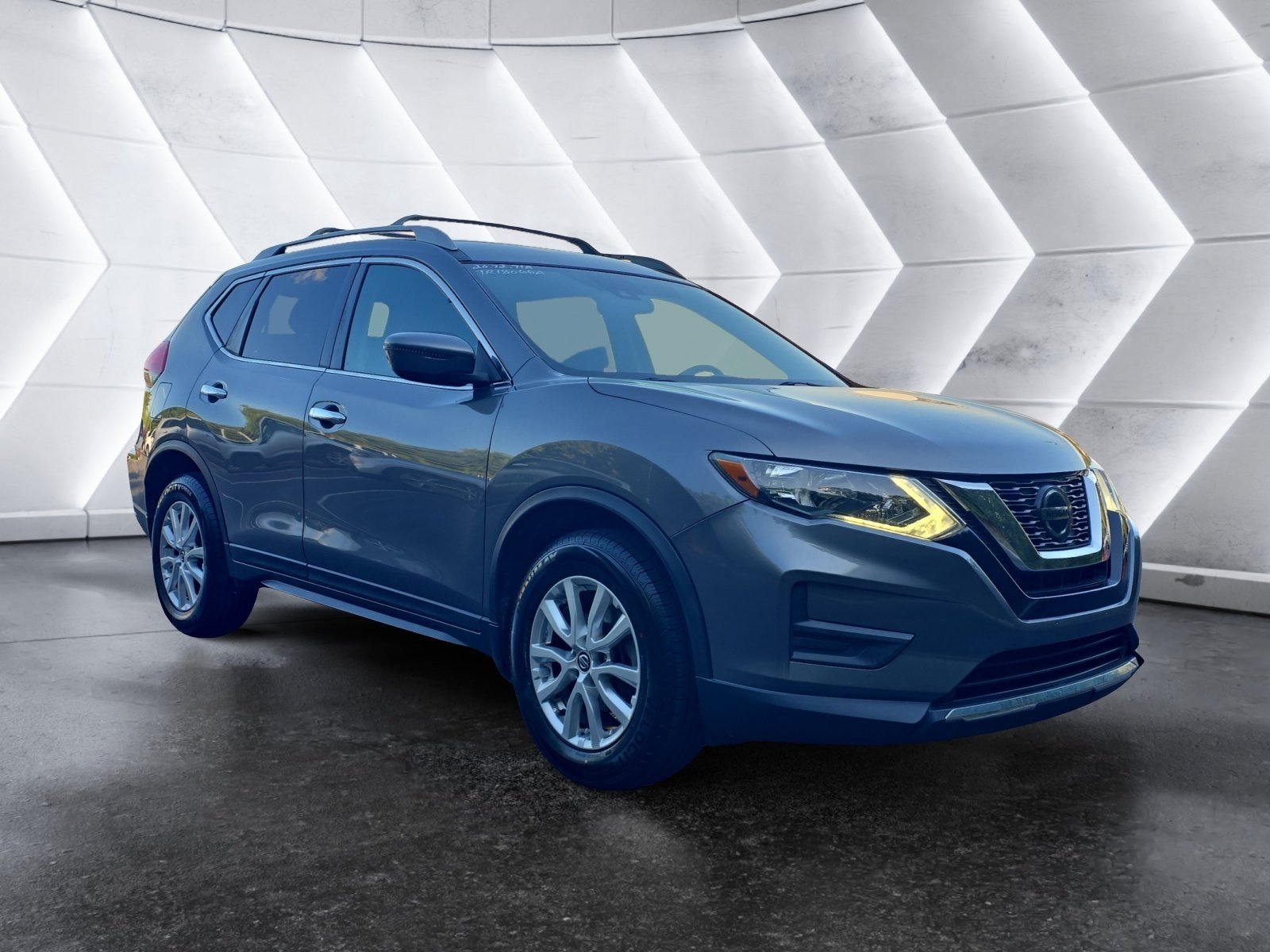 Used 2020 Nissan Rogue S w/ Special Edition Package FWD image 7