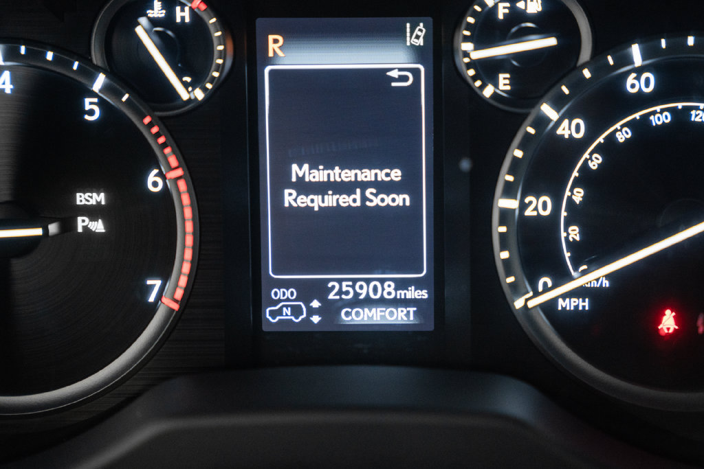 Used 2023 Lexus GX 460 Luxury w/ Sport Design Package AWD/4WD image 51