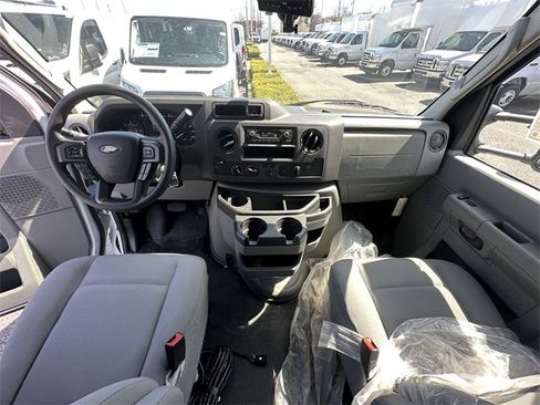 New 2024 Ford E-450 and Econoline 450 Super Duty w/ Power Windows & Locks Group image 44