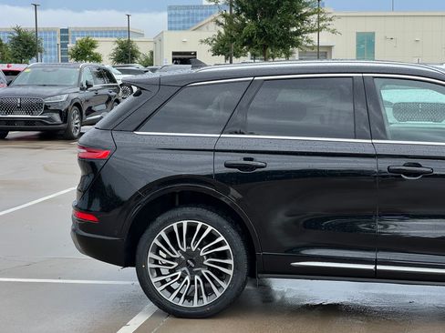 Certified 2022 Lincoln Corsair Reserve w/ Equipment Group 201A AWD/4WD image 11