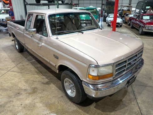 Used 1993 Ford F150 XL AWD/4WD image 14
