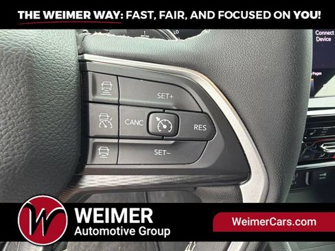 Used 2025 Jeep Grand Cherokee L Laredo w/ Luxury Tech Group I AWD/4WD image 42