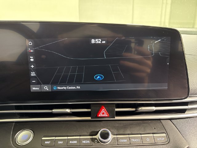 Used 2023 Hyundai Elantra SEL w/ Convenience Package FWD image 32