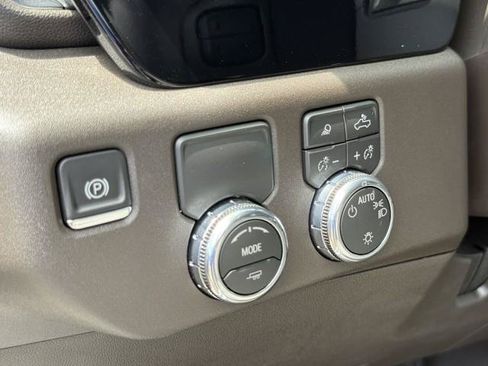 New 2026 GMC Sierra 1500 SLE w/ Preferred Package RWD image 22
