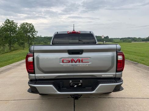 Used 2026 GMC Canyon Elevation w/ Convenience Package RWD image 4