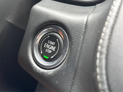 Used 2023 Chevrolet Suburban LT AWD/4WD image 34