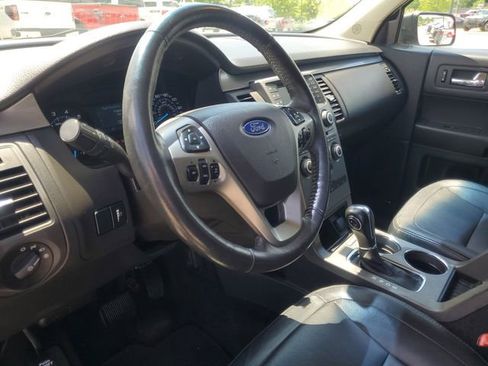 Used 2018 Ford Flex SE image 10