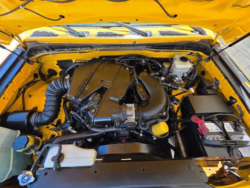 Used 2007 Toyota FJ Cruiser 4WD image 31