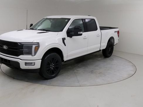 Certified 2025 Ford F150 Platinum w/ FX4 Off-Road Package AWD/4WD image 21