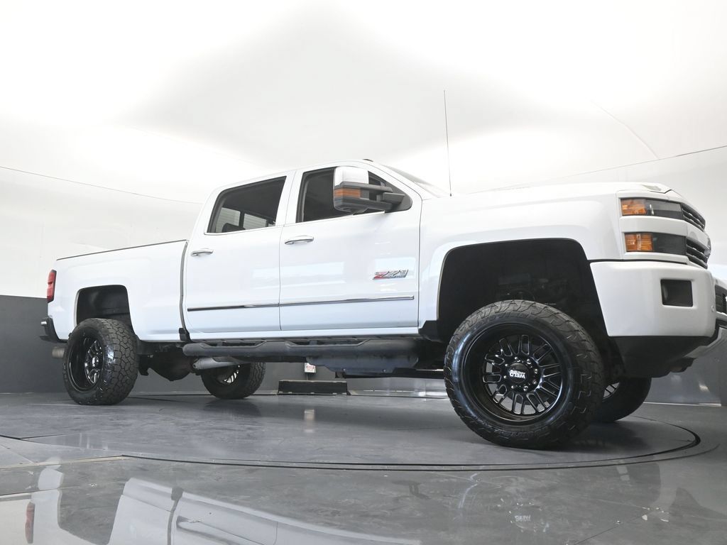 Used 2018 Chevrolet Silverado 2500 LTZ w/ Duramax Plus Package AWD/4WD image 71