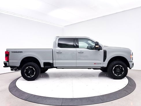 Used 2025 Ford F350 Platinum w/ Tremor Off-Road Package image 39