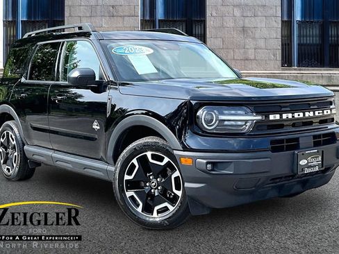 Used 2023 Ford Bronco Sport Outer Banks w/ Tech Package AWD/4WD image 1