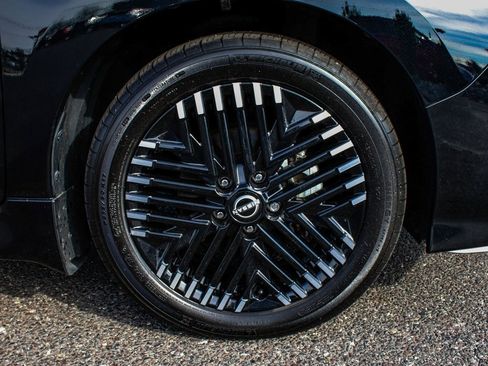 Used 2023 Nissan Leaf SV Plus image 7