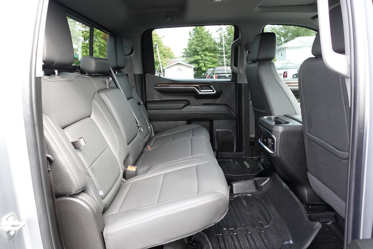 Used 2024 GMC Sierra 1500 Elevation w/ Elevation Premium Package AWD/4WD image 35