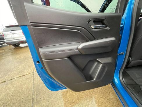 Used 2024 Chevrolet Colorado LT w/ LT Convenience Package image 19