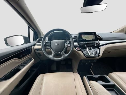 Used 2023 Honda Odyssey Touring image 28