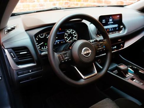 Certified 2023 Nissan Rogue SV AWD/4WD image 12