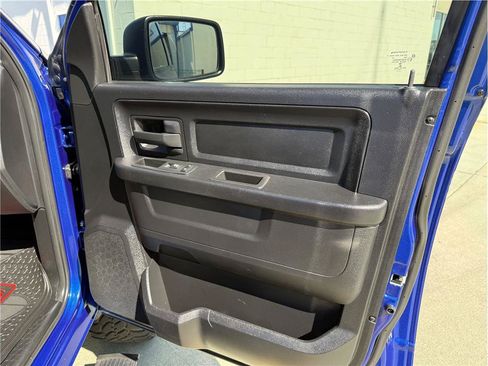 Used 2015 RAM 1500 Express AWD/4WD image 23
