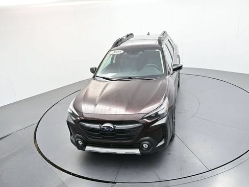Used 2025 Subaru Outback Limited AWD/4WD image 23